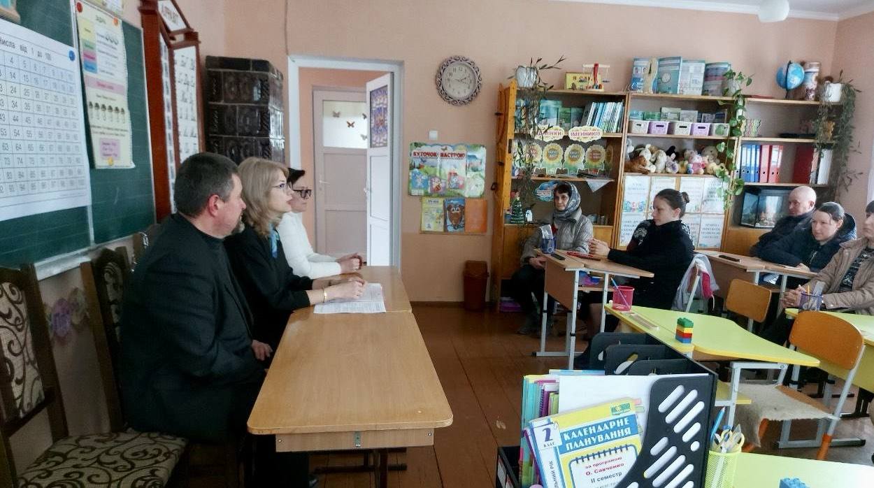 У селі Лисичники проведено місцеві громадські слухання у форматі громадського обговорення
