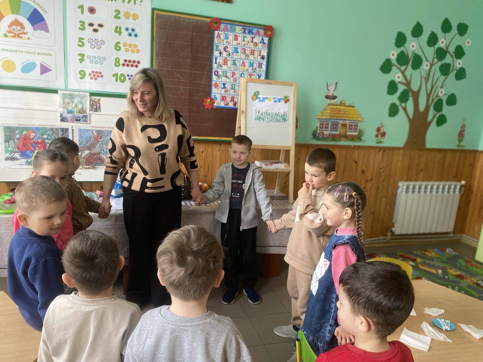 Разом створюємо щасливе дитинство для наших малюків